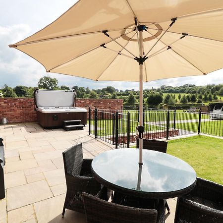 فيلا Manor Barn Fulford  المظهر الخارجي الصورة